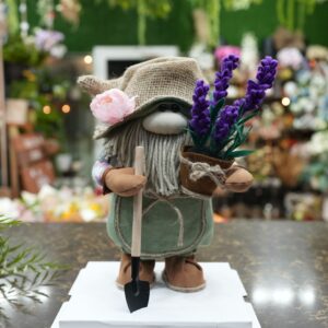 גמדי מקצועה גנן